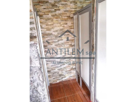 DIVISIONES DE BAÑO en Aluminio