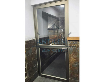 Puerta de Aluminio...